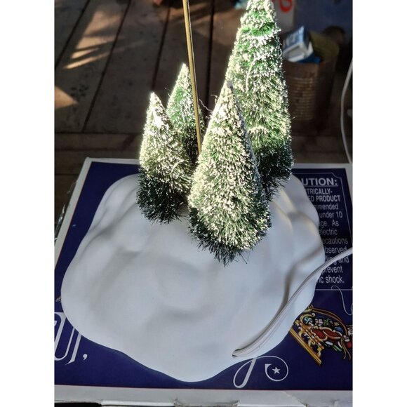 Dept 56 Snow Village Animated Reindeer And Sleigh Up, Up & Away Working Tested - Picture 7 of 8